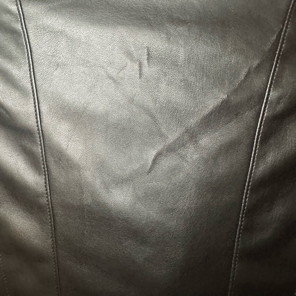 Cropped faux leather jacket - Picture 9 of 9